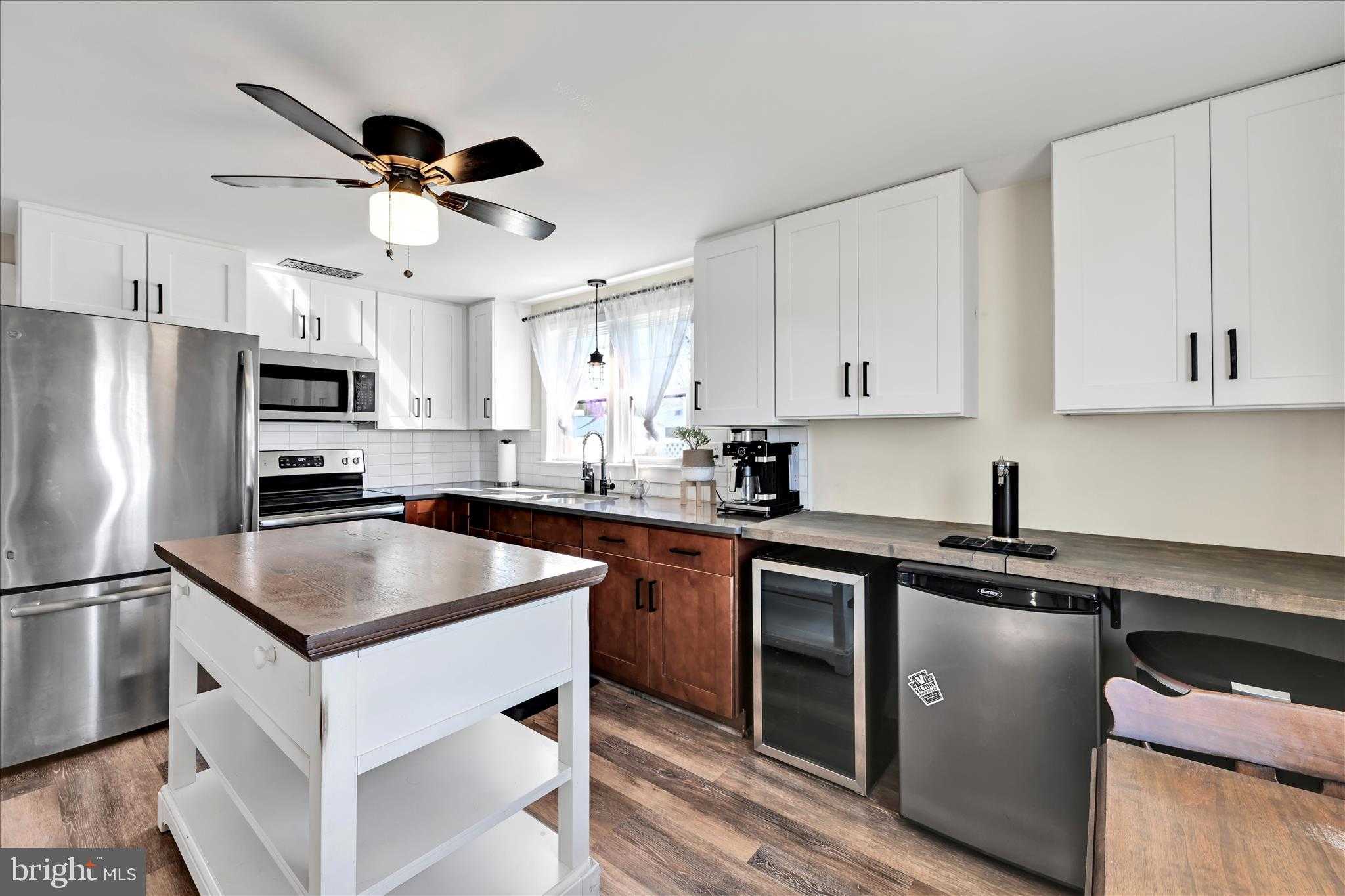 605 E Lehman St photo 13