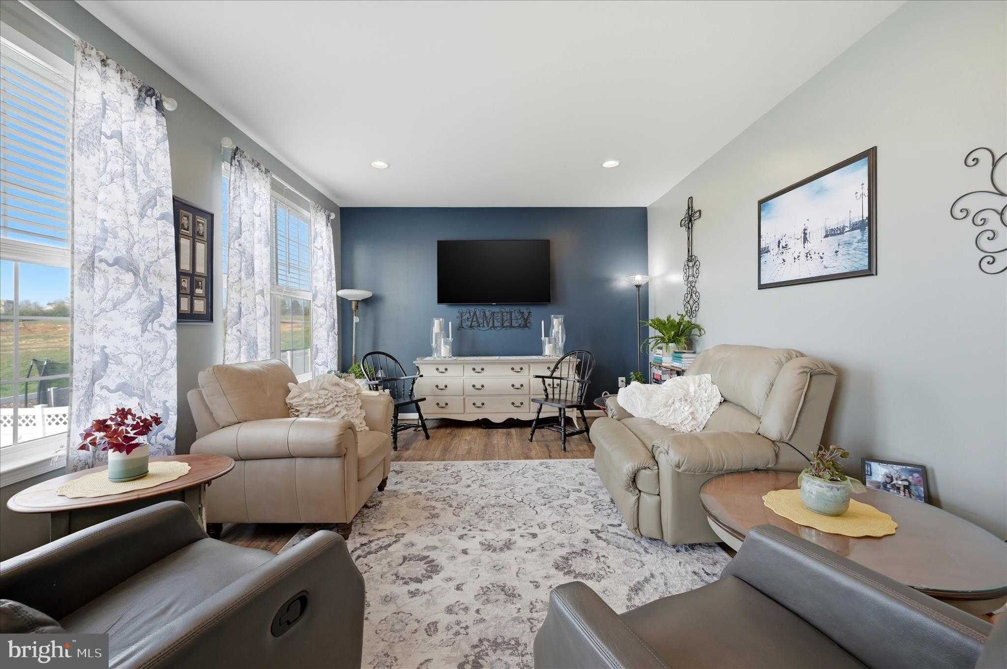 108 Shallow Creek Dr photo 13