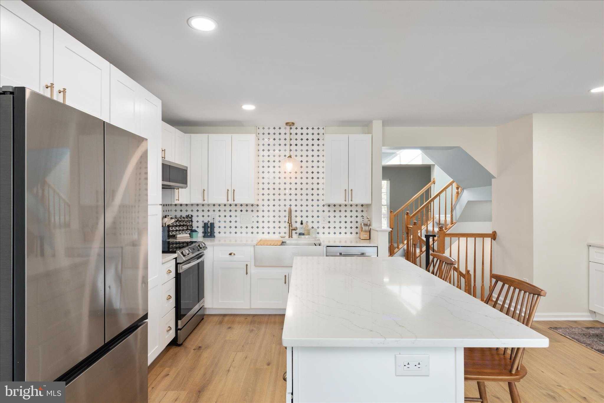 4532 Papillion CT photo 9