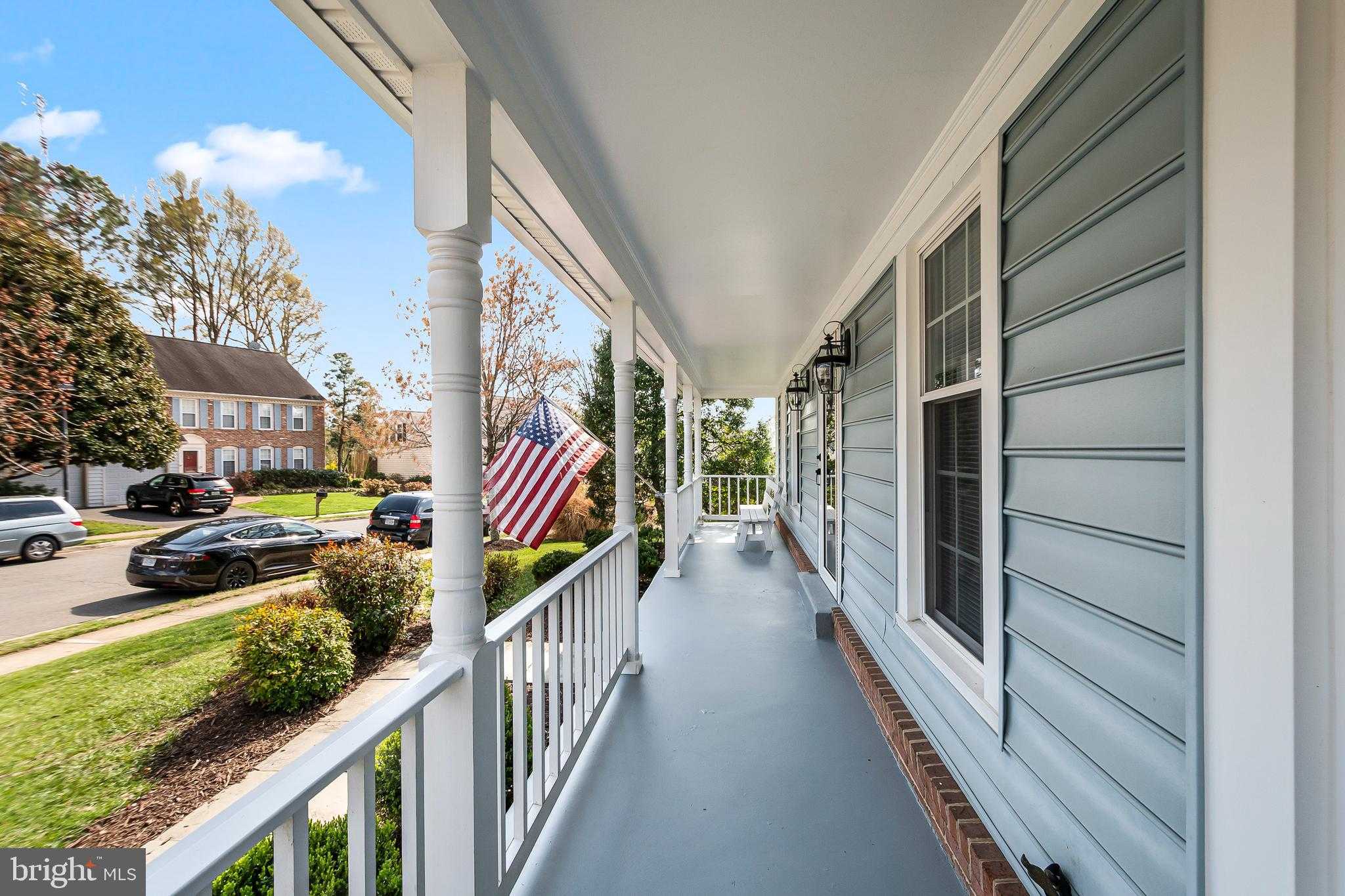 8942 Kenilworth Dr photo 5