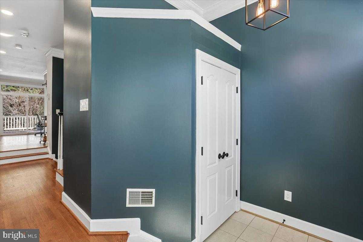 405 Winding Rose Dr photo 3