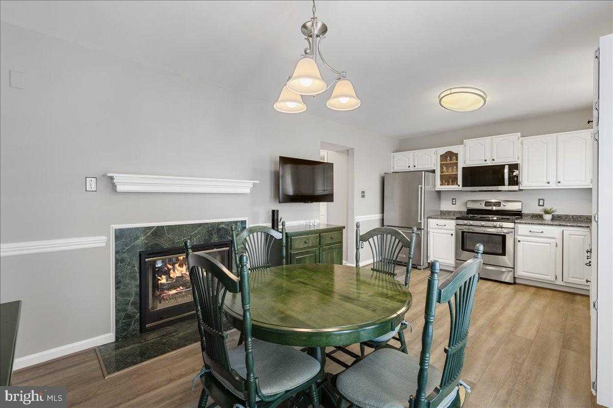 734 Hetzel Ter SE photo 11