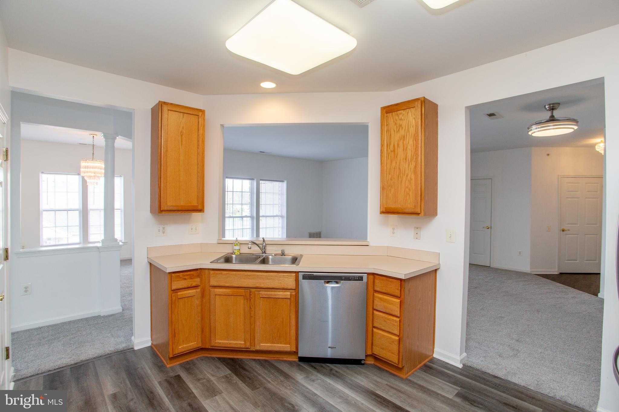 100 Beech Blvd Apt 204 photo 15