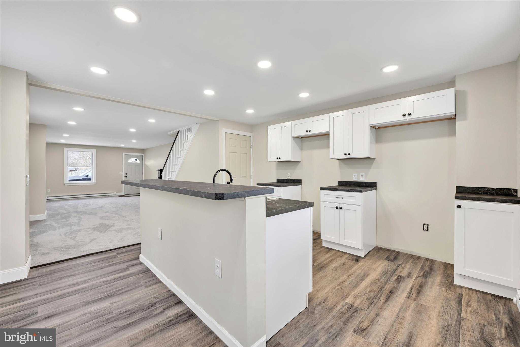 233 Minersville St photo 11