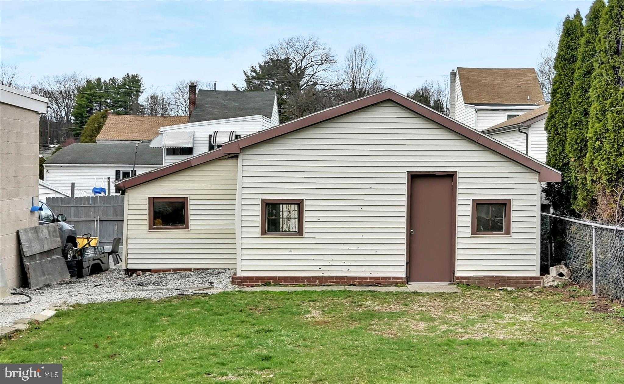 233 Minersville St photo 27