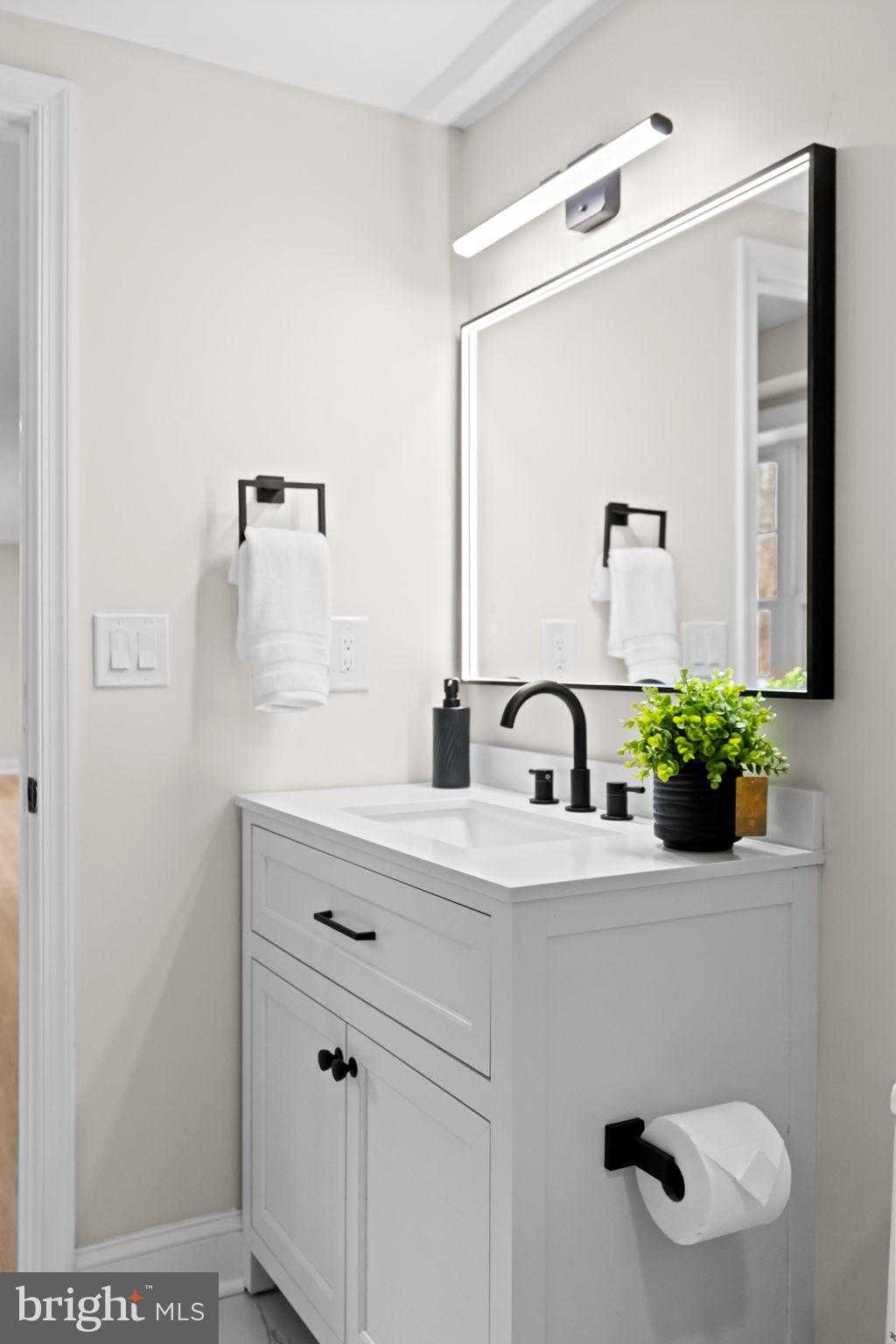 971 Stevens Ln photo 44