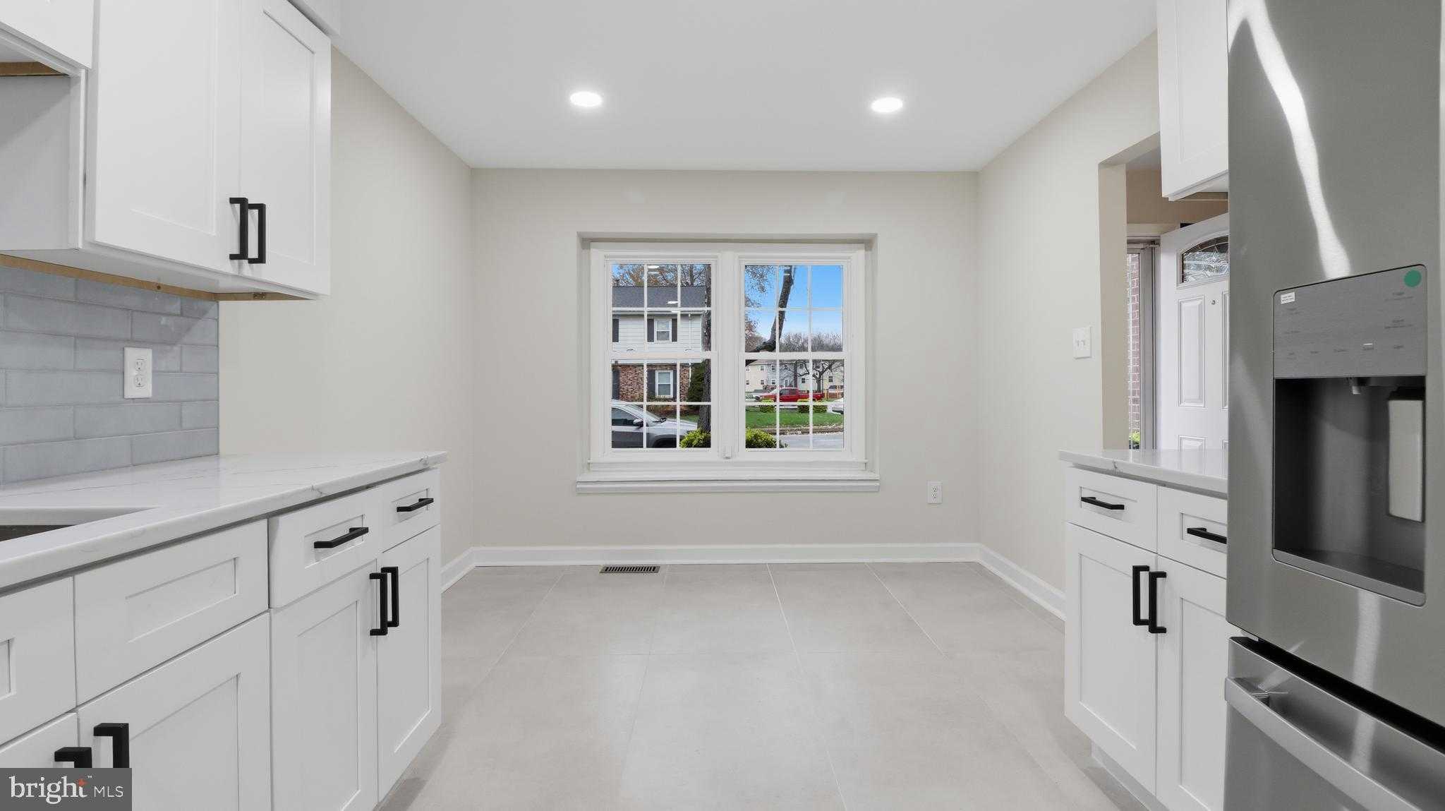 14829 Emberdale Dr photo 11