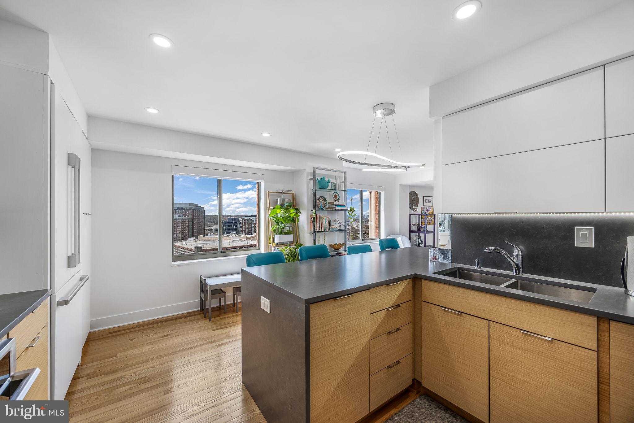 2121 Jamieson Ave photo 19