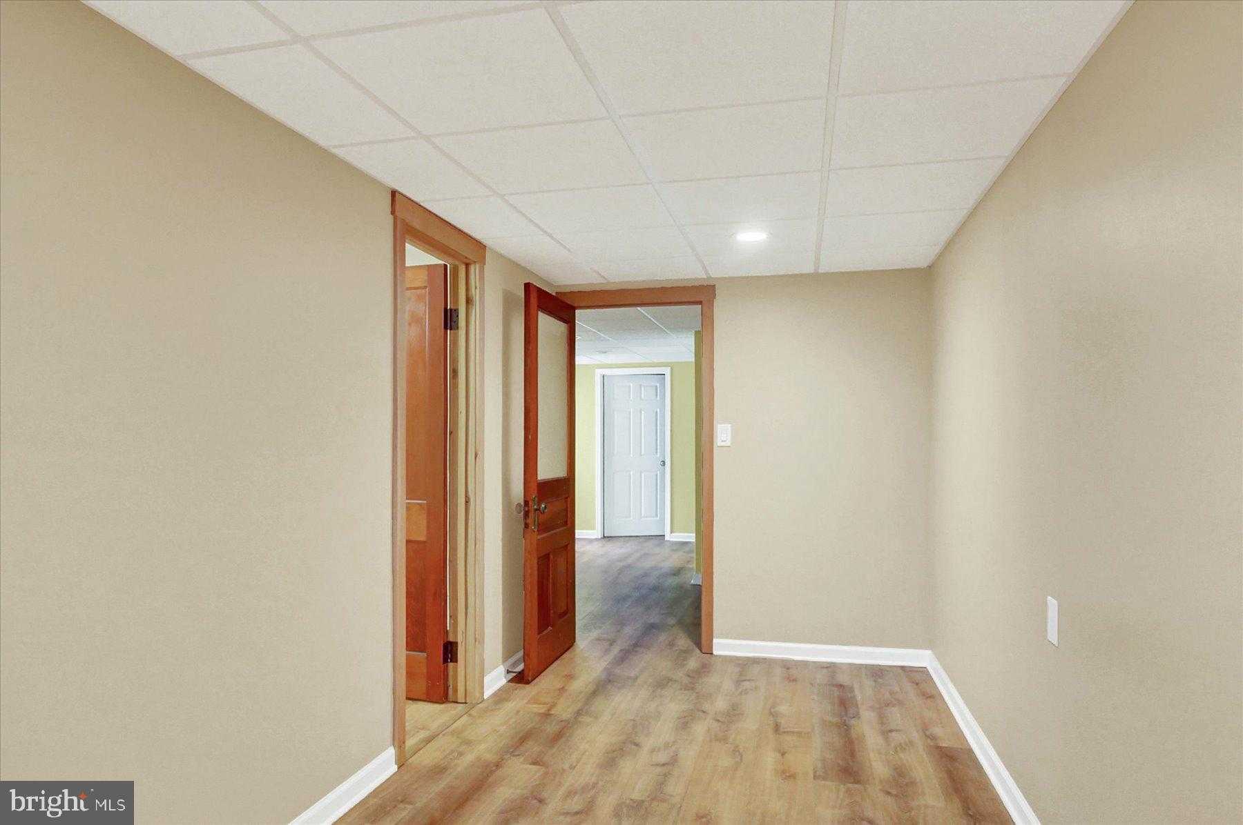 5824 Mayfair Dr photo 35