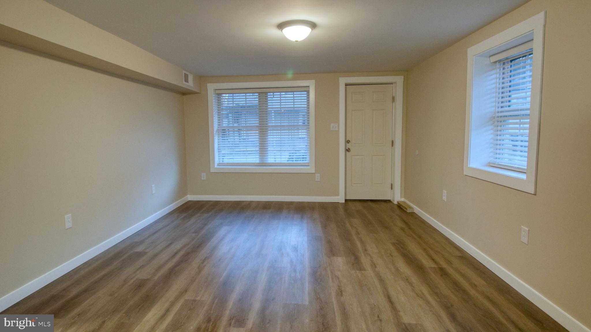 222 State St photo 32