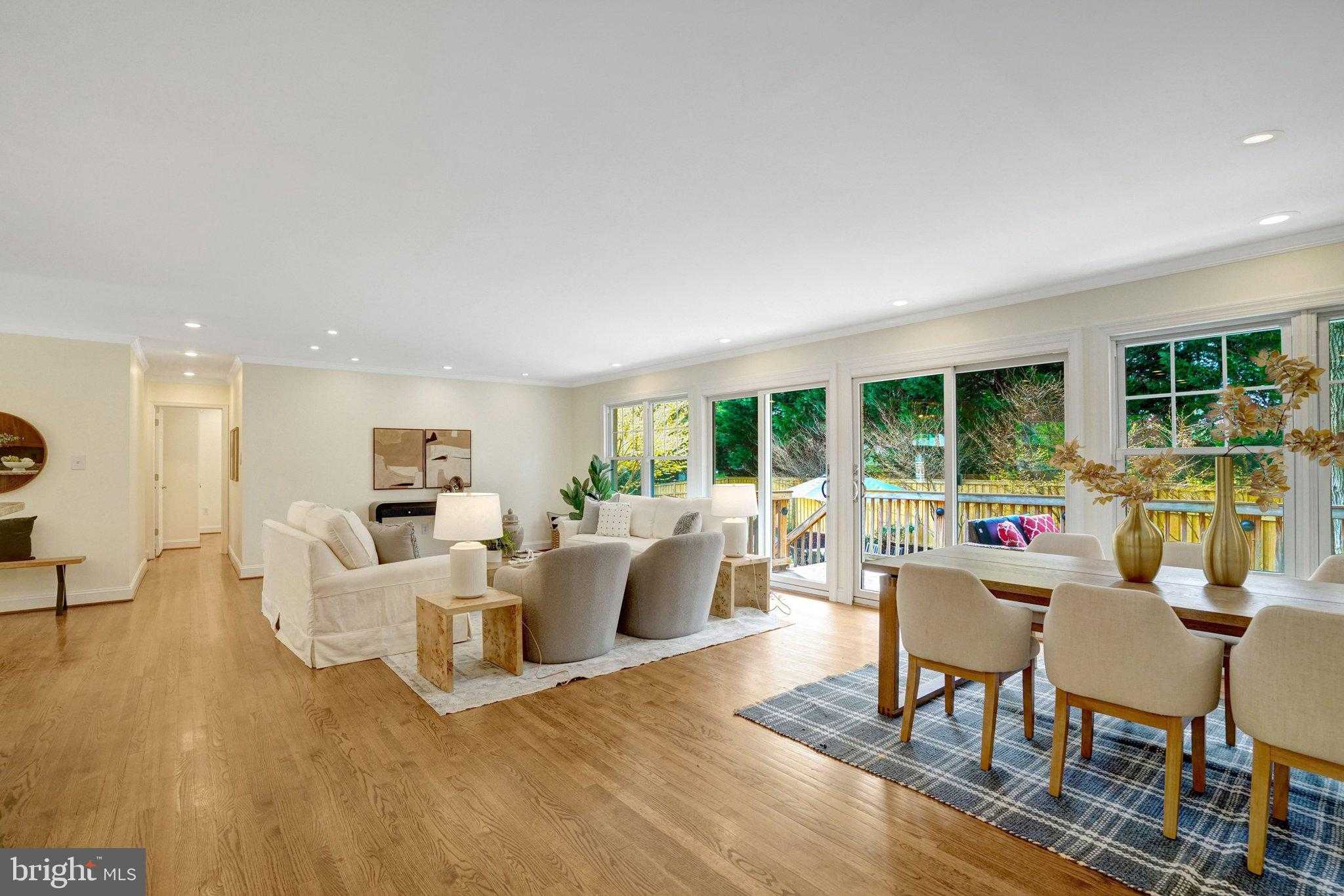 3911 Locust Ln photo 10