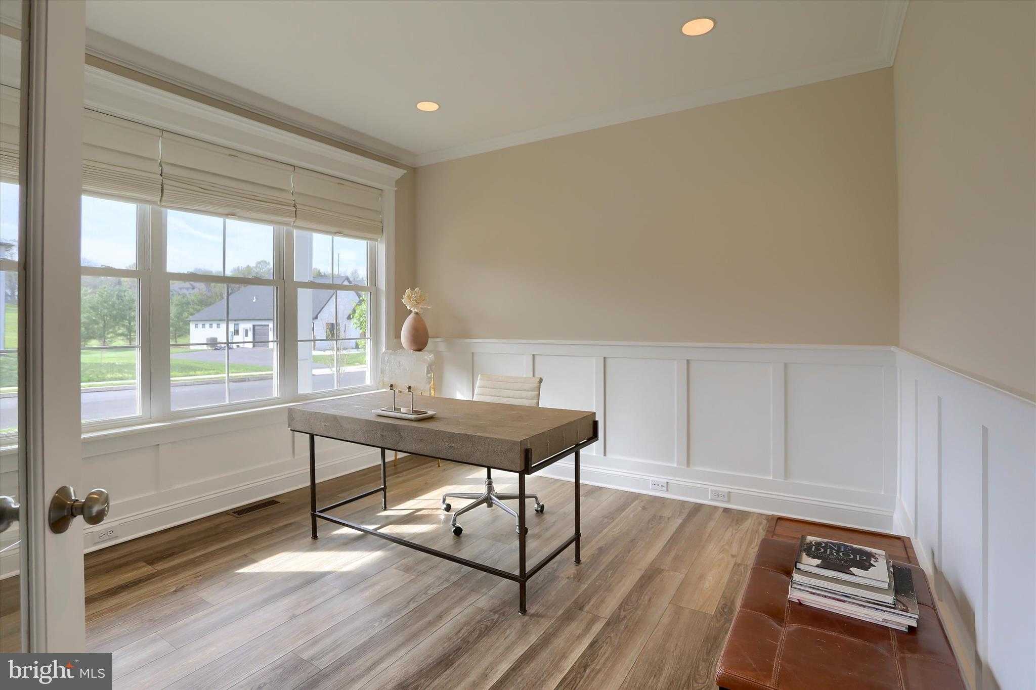 342 Pennington Dr photo 22