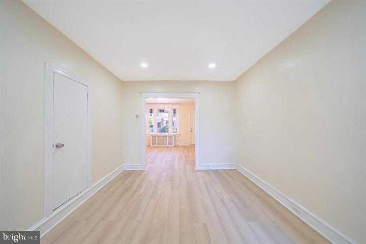 5650 N Lawrence St photo 13