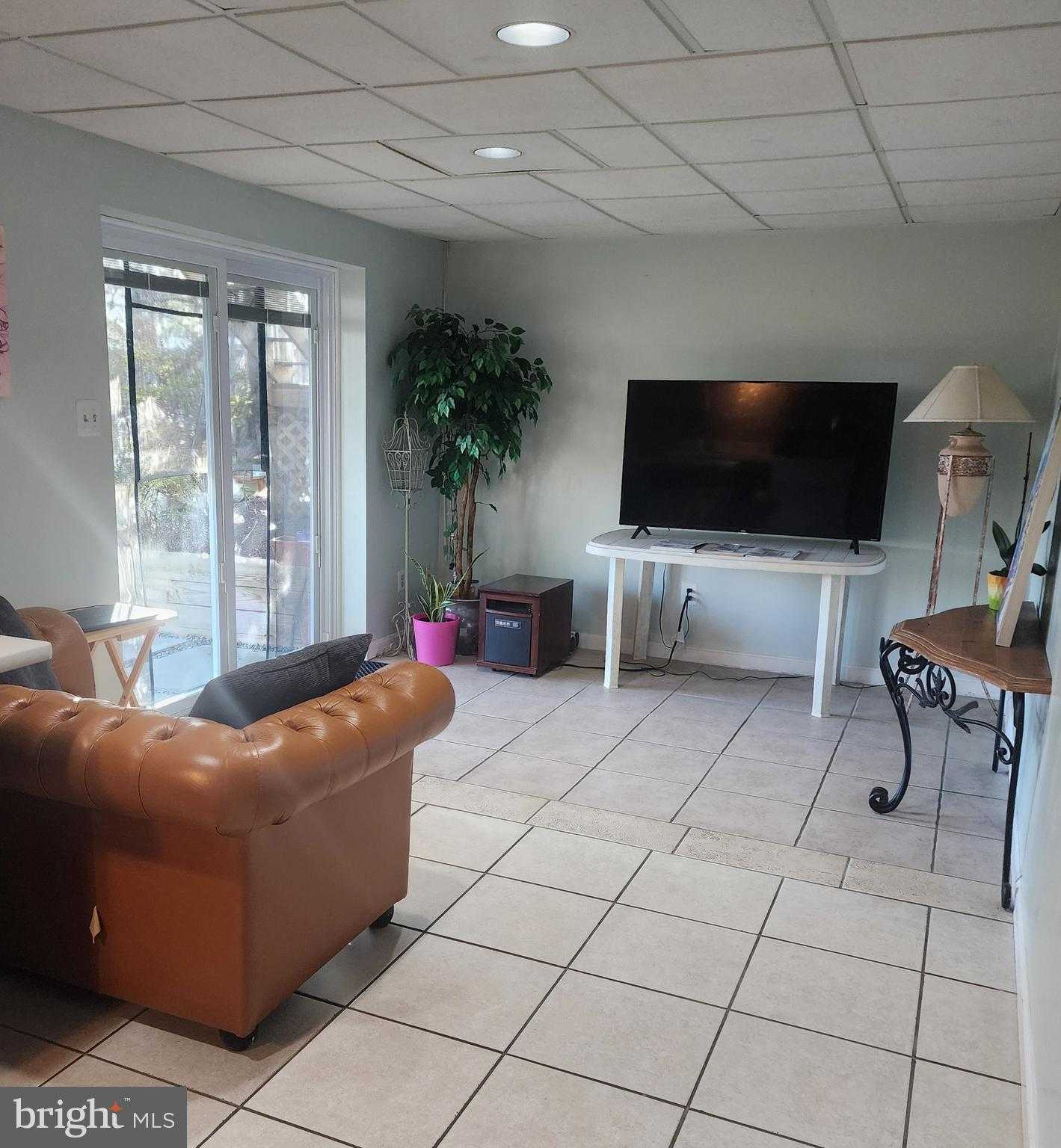 2905 Gracefield Rd photo 26