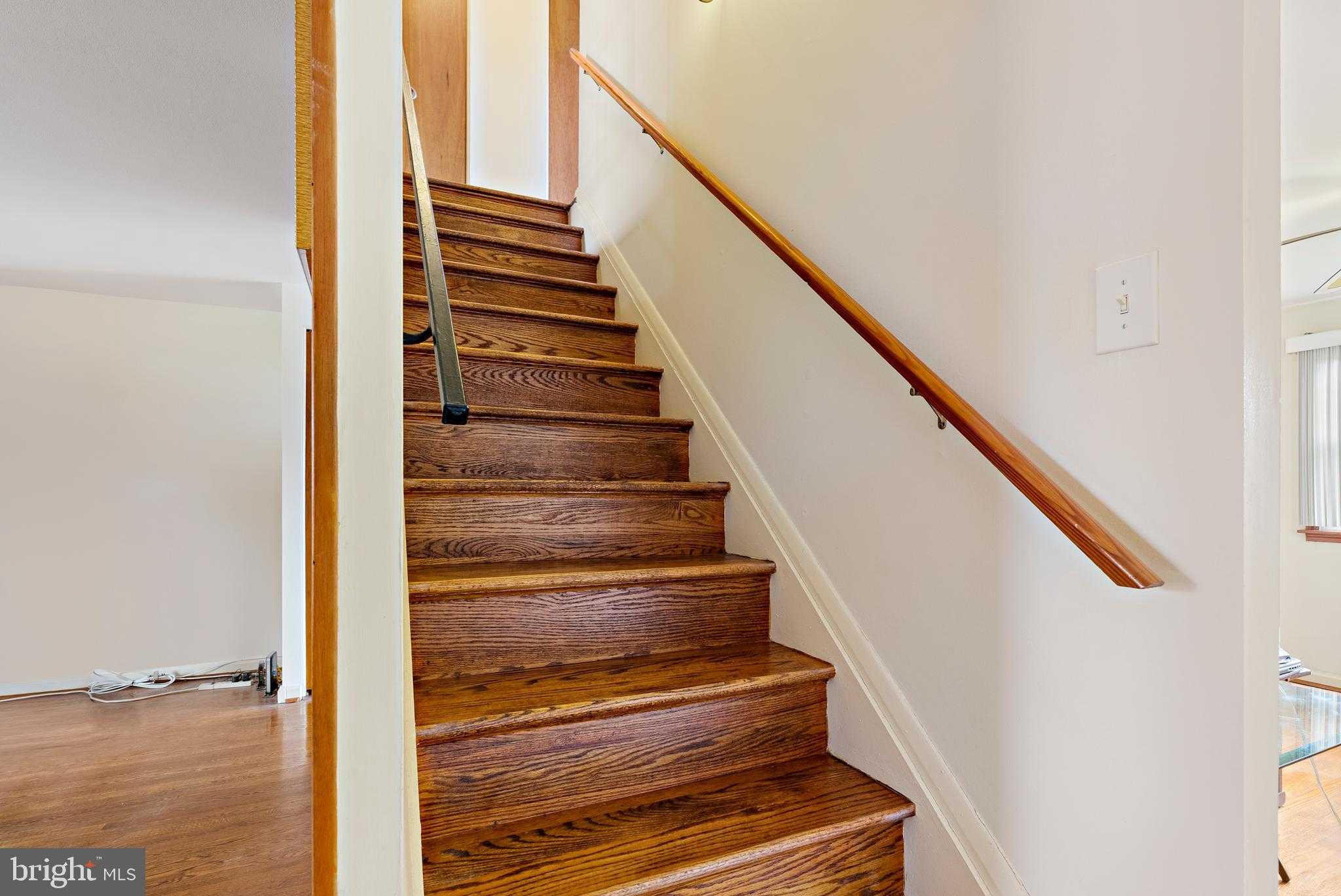 1041 Foxwood Ln photo 19