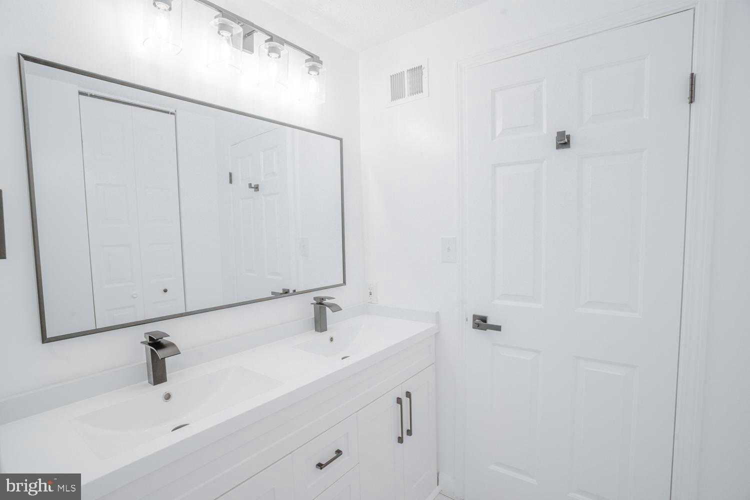 1316 Windmill Ln photo 24