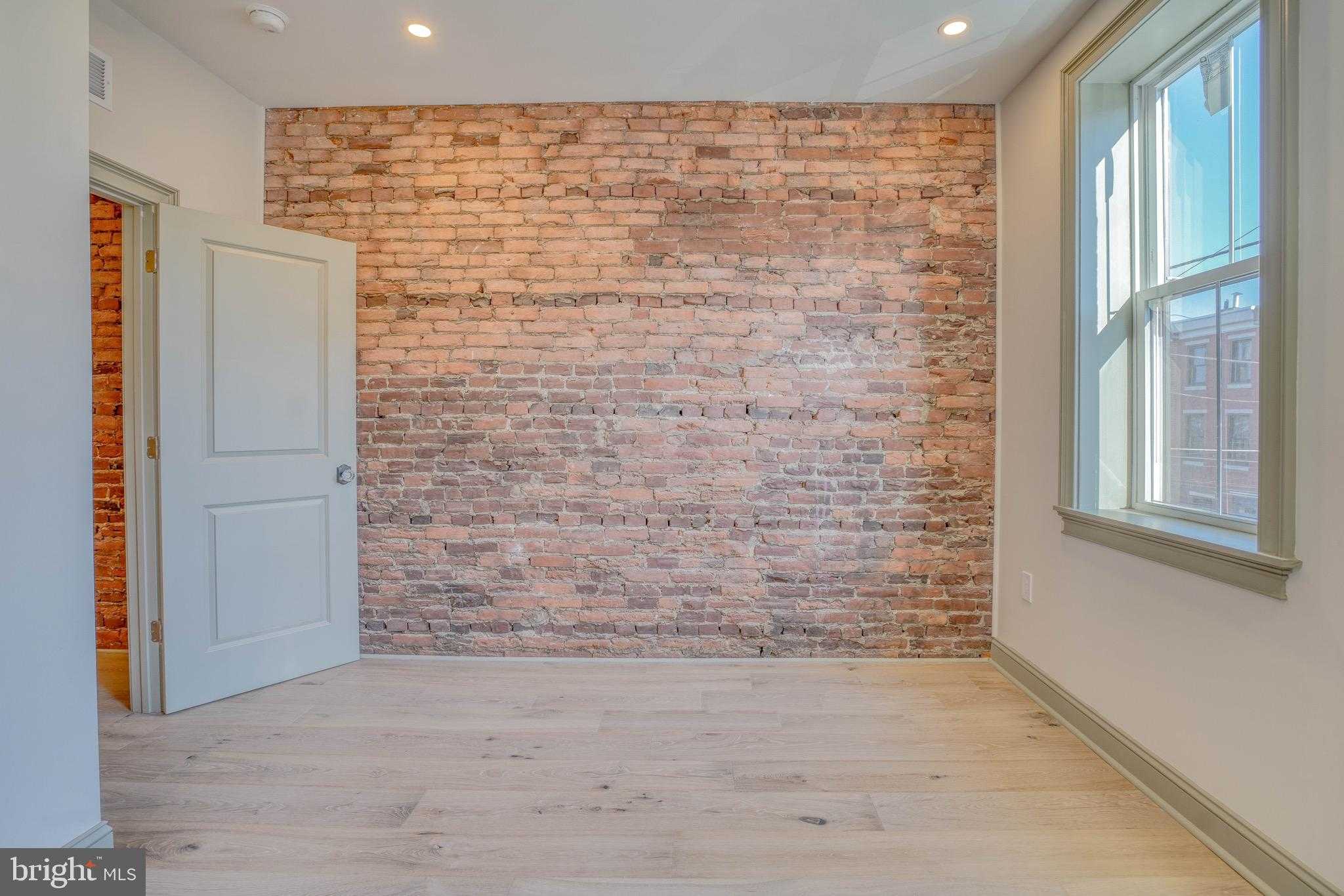 2424 E Norris St photo 29