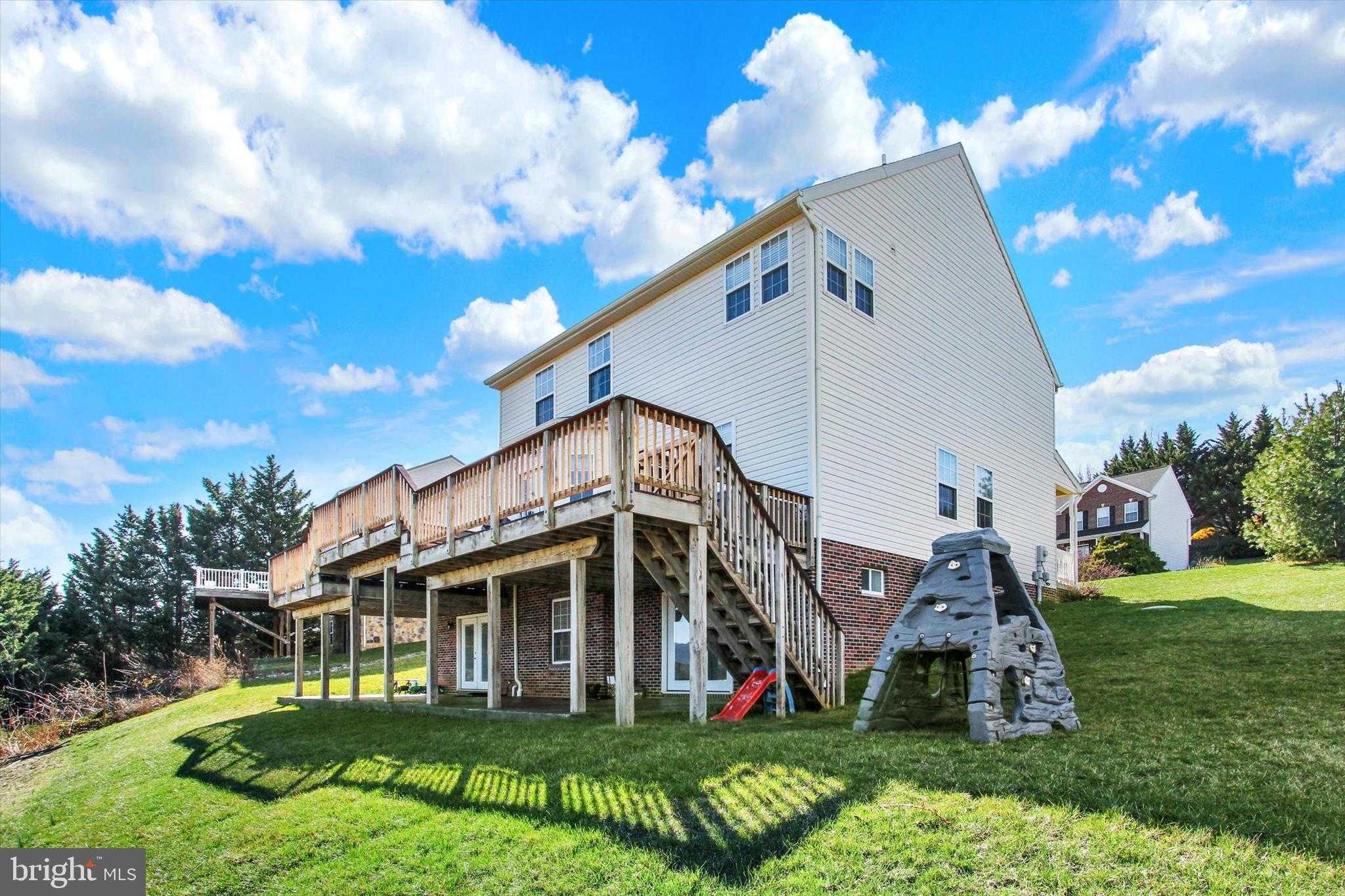 123 Colton CT photo 45