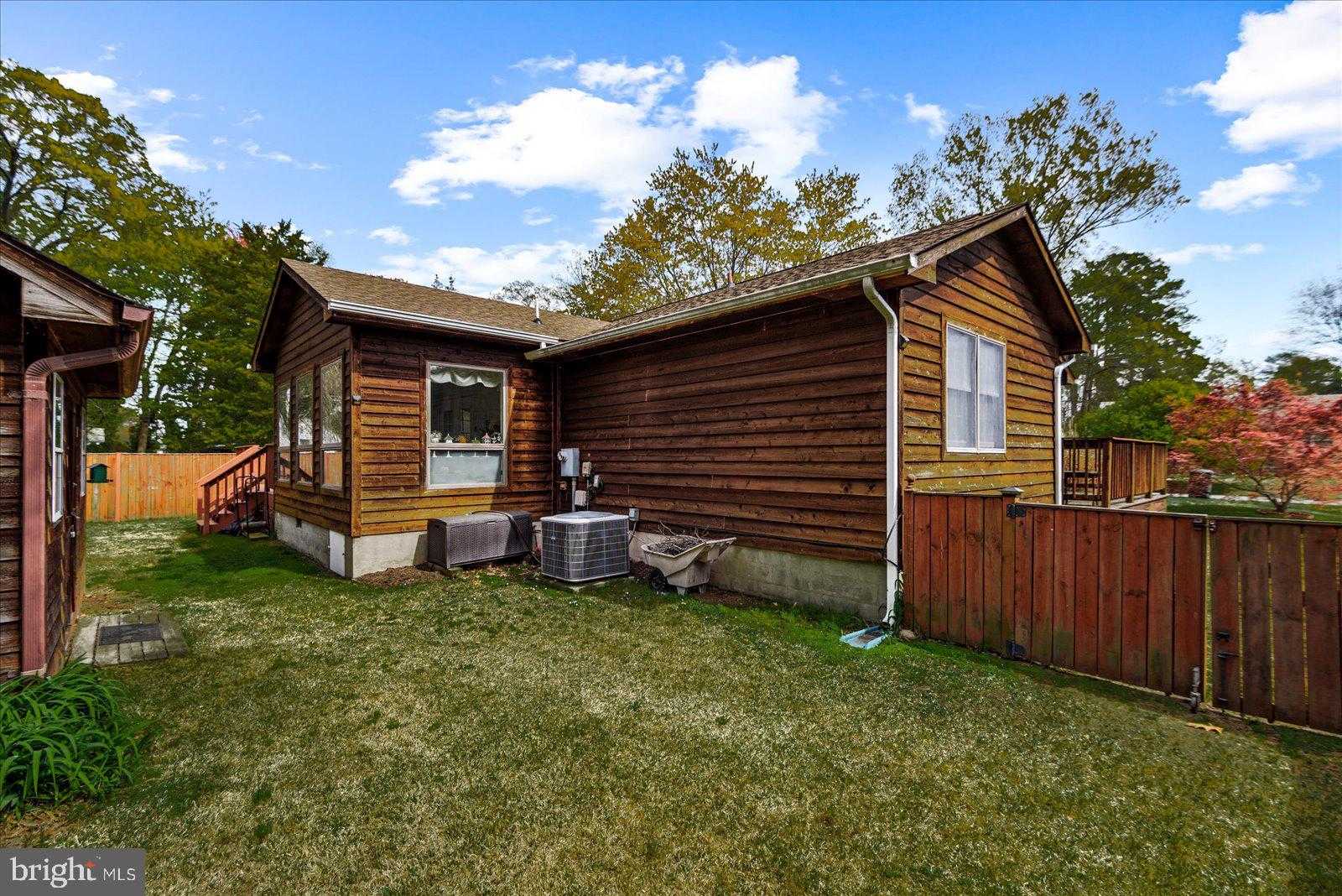 121 11th St photo 29