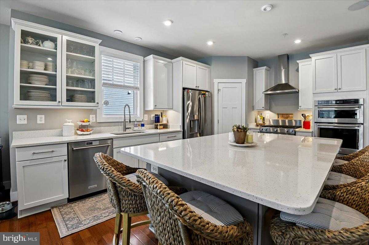 8122 Neidert Dr photo 18