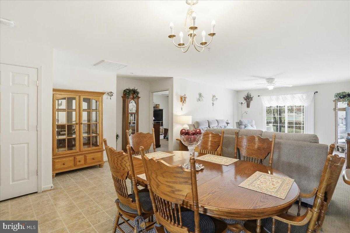 5 Eckstine CT photo 4