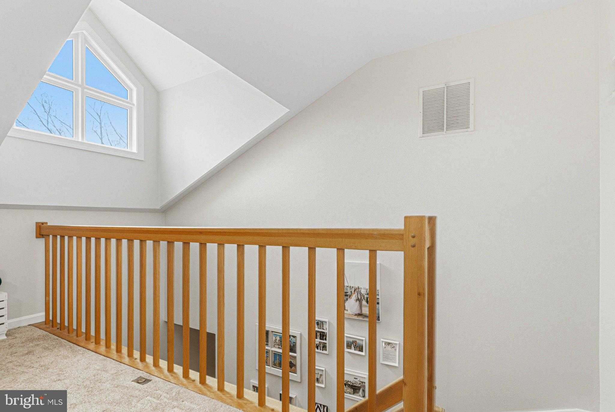 605 Admiral Dr photo 27