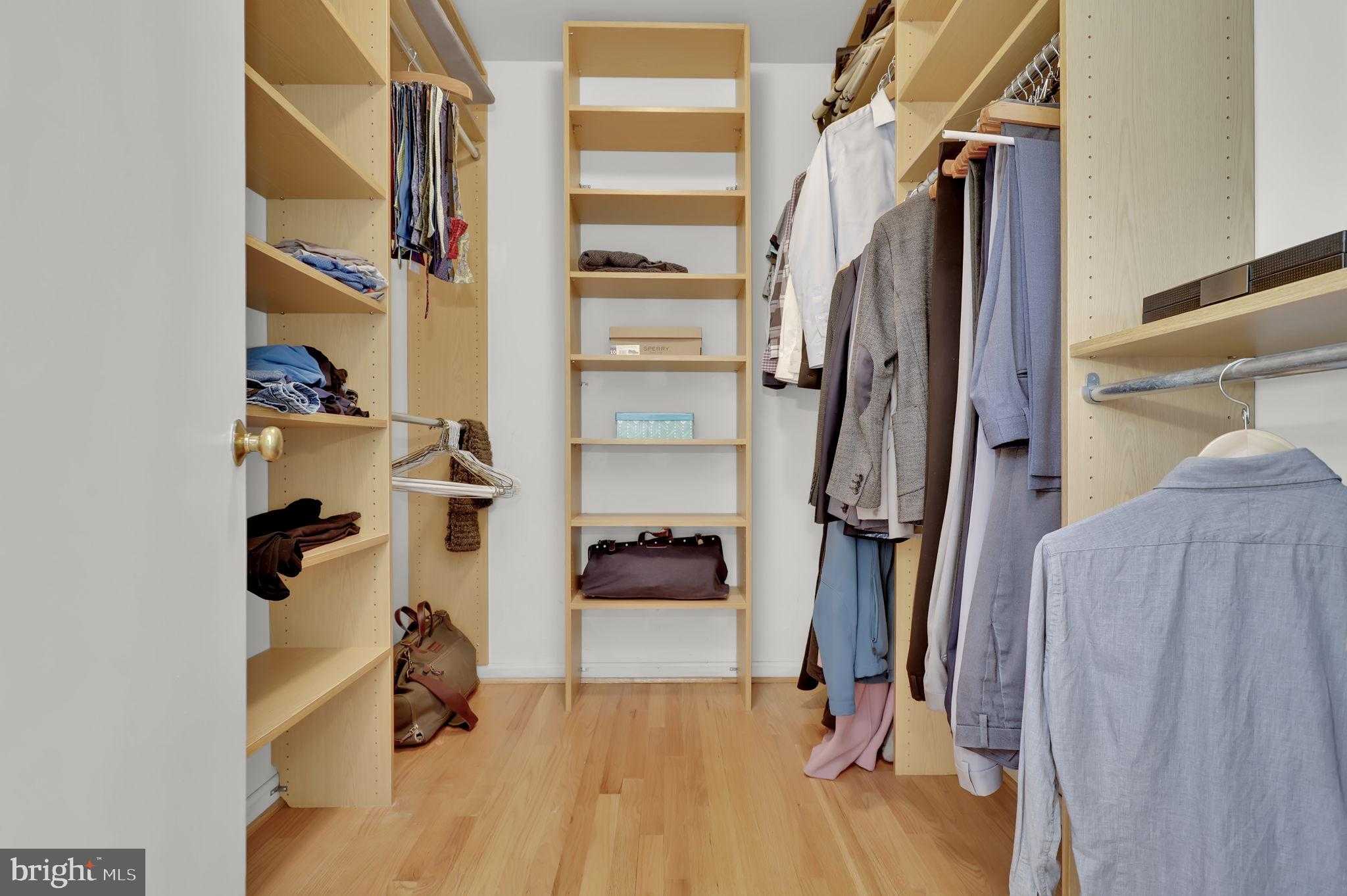 2300 Warren CT photo 30