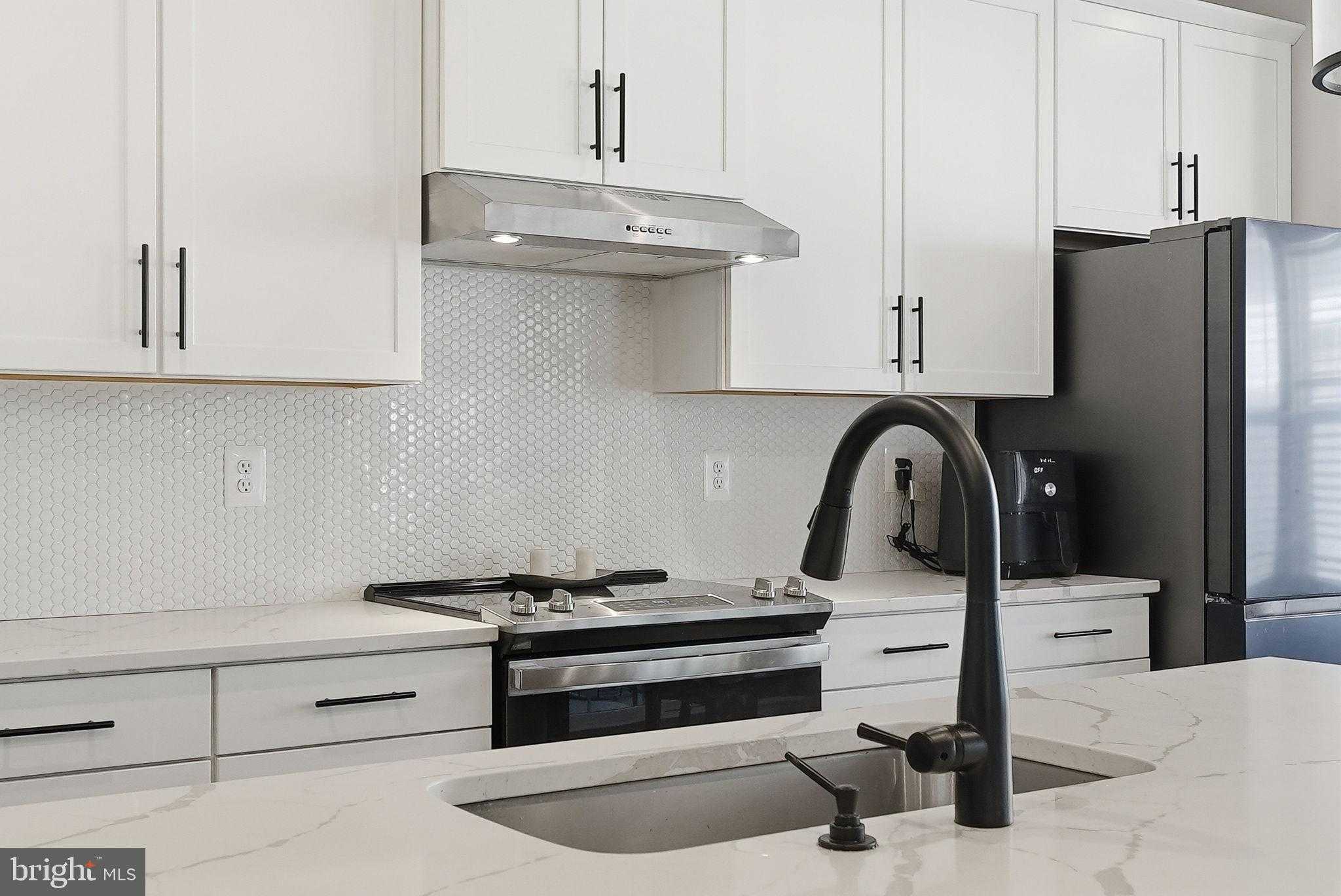 129 Perrys Retreat Blvd photo 12