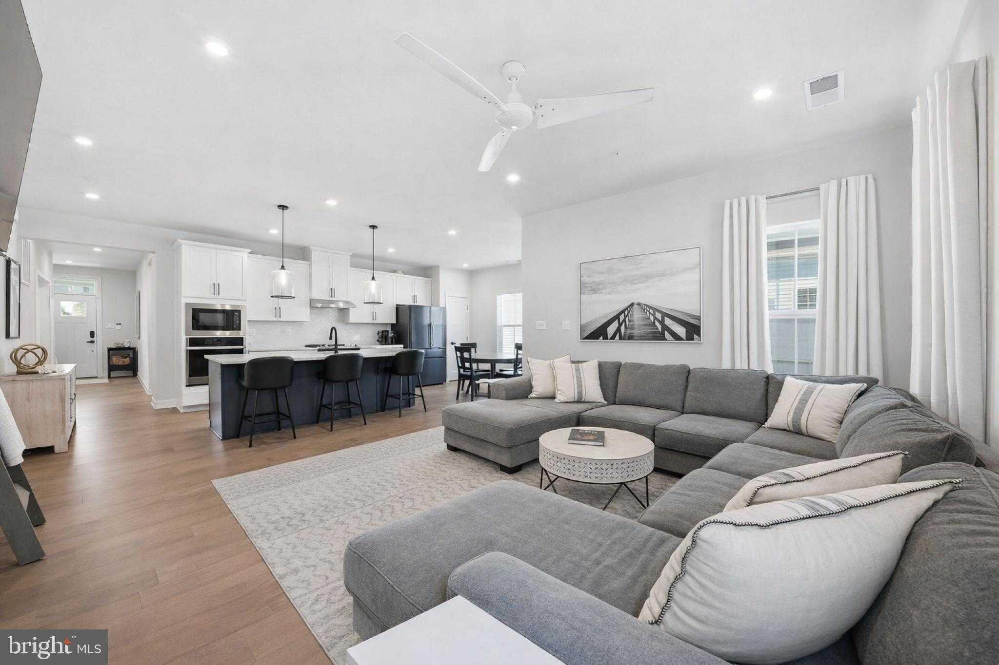 129 Perrys Retreat Blvd photo 16