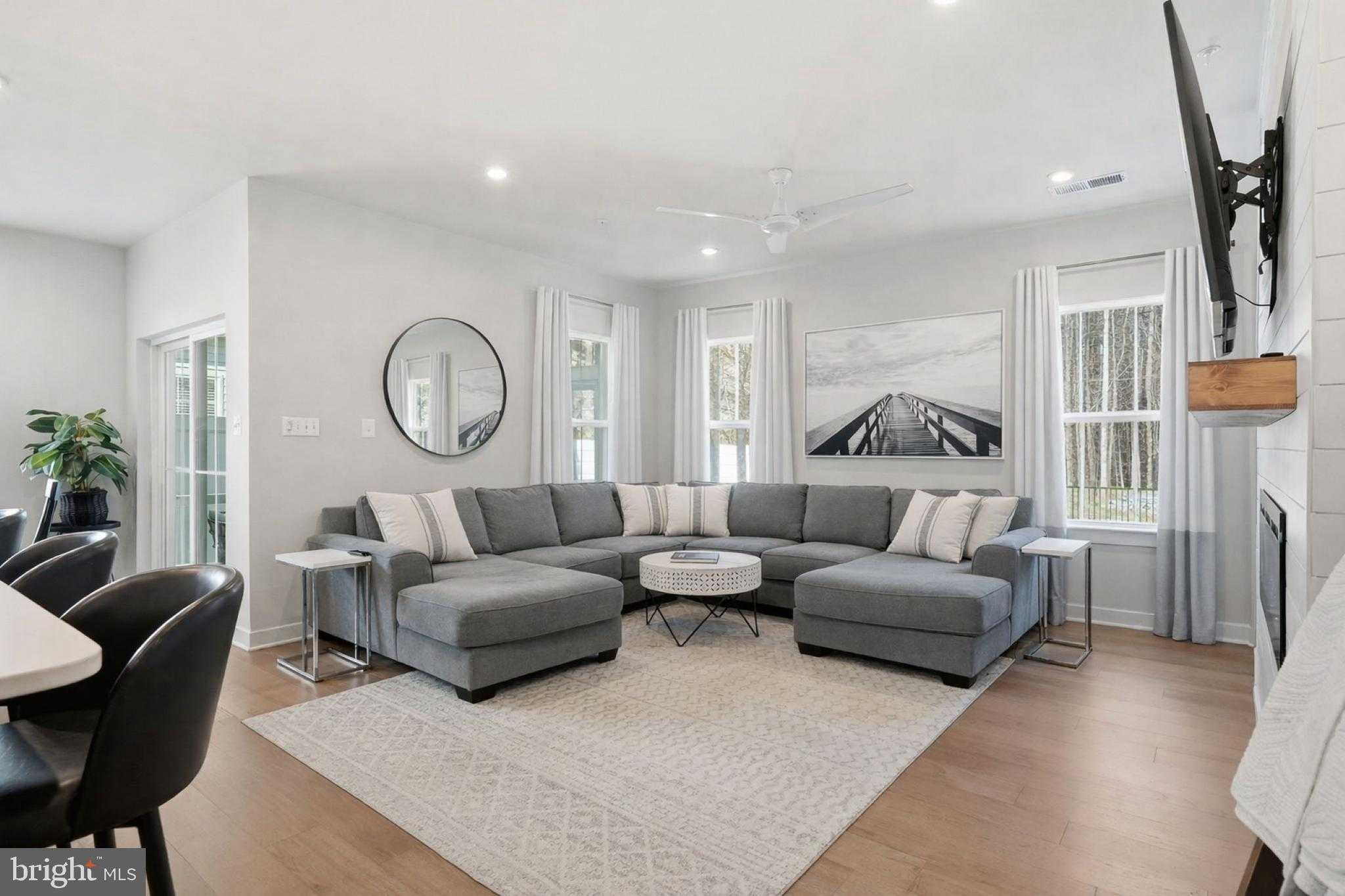 129 Perrys Retreat Blvd photo 17