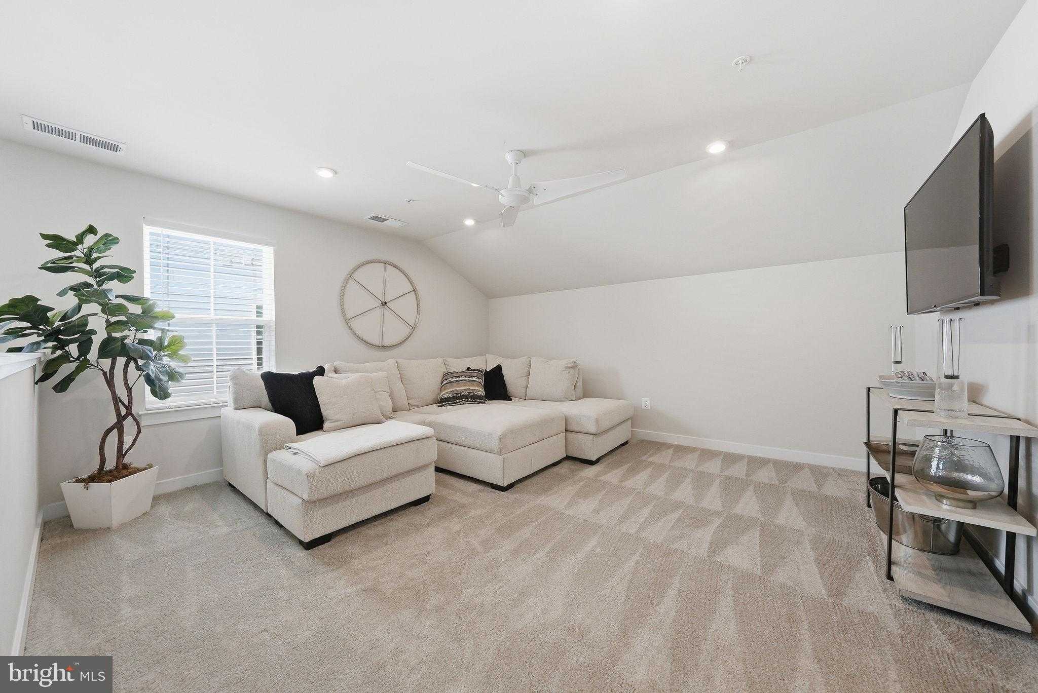 129 Perrys Retreat Blvd photo 27