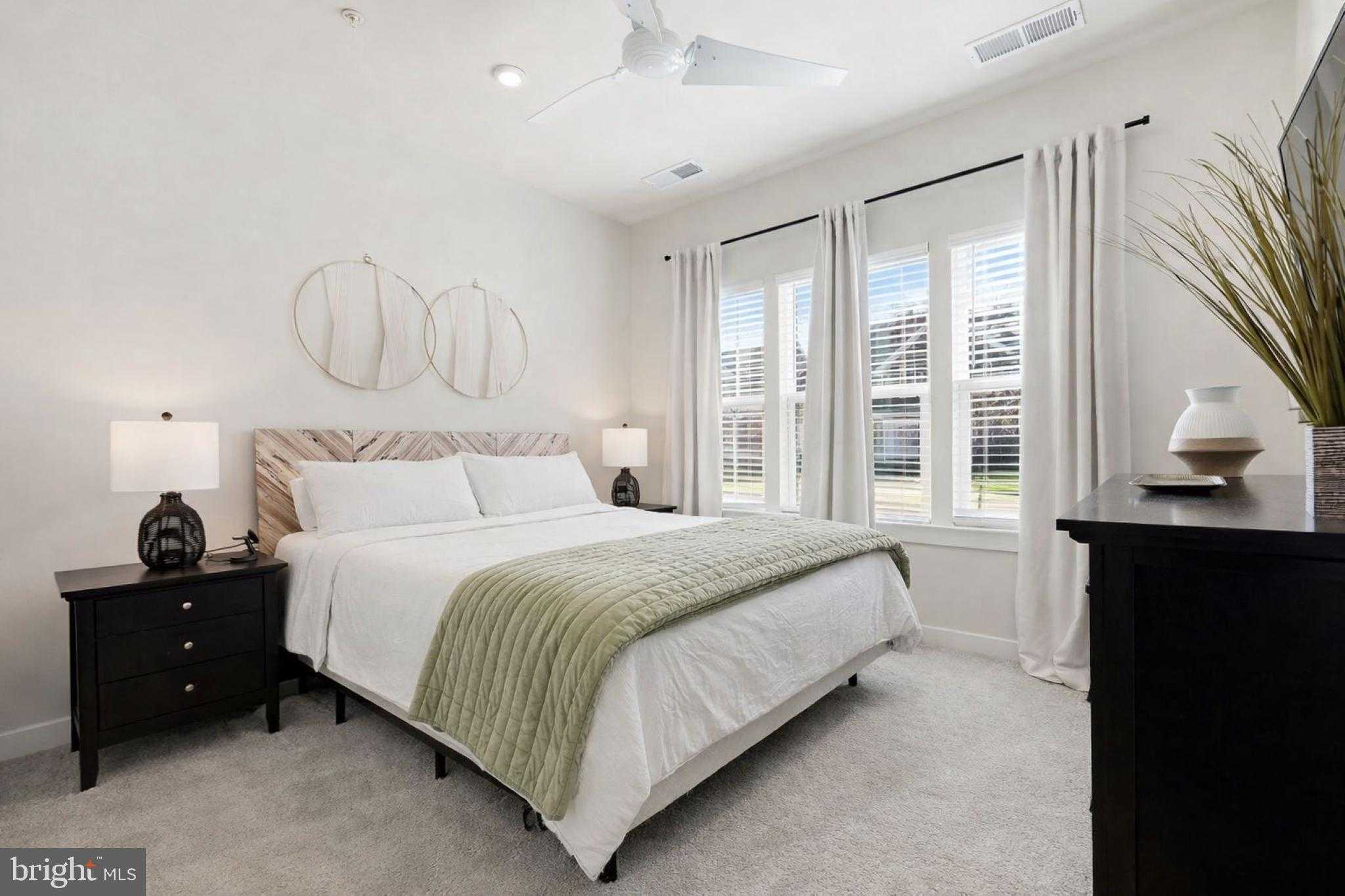 129 Perrys Retreat Blvd photo 3