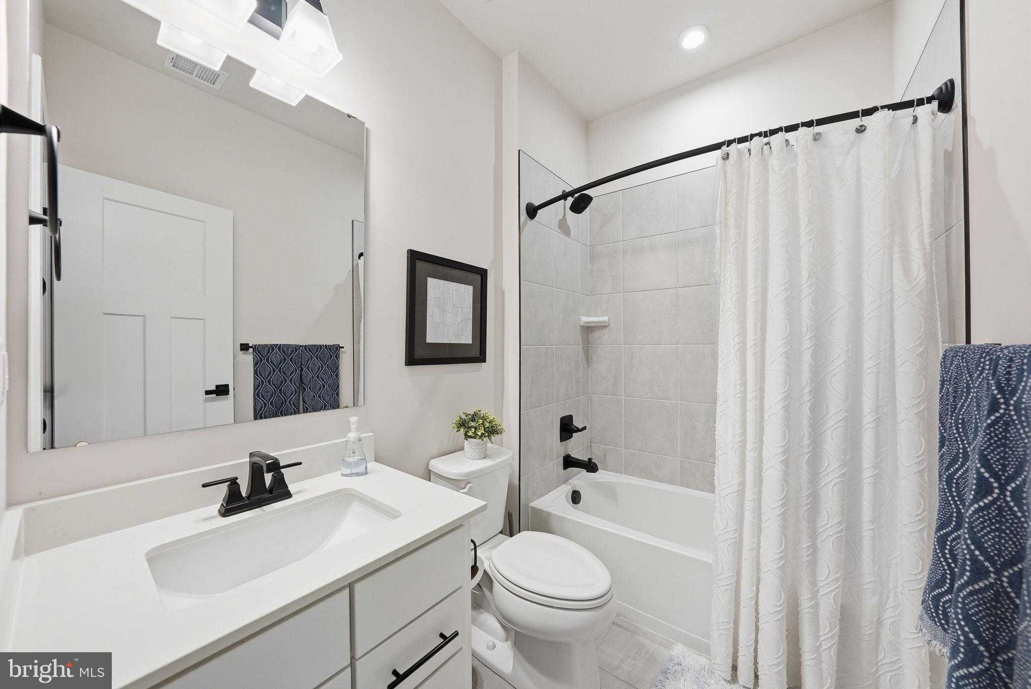 129 Perrys Retreat Blvd photo 5