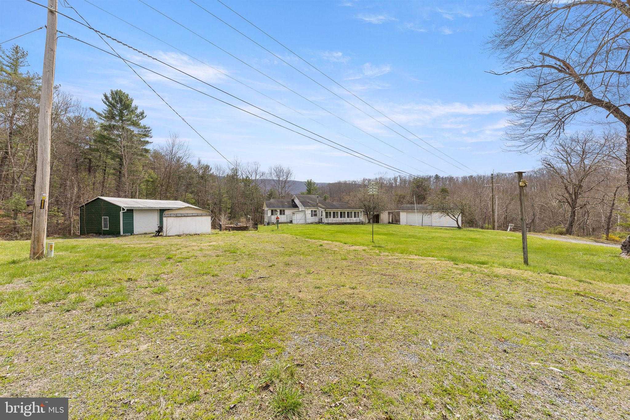 1605 Paddys Run Rd photo 12