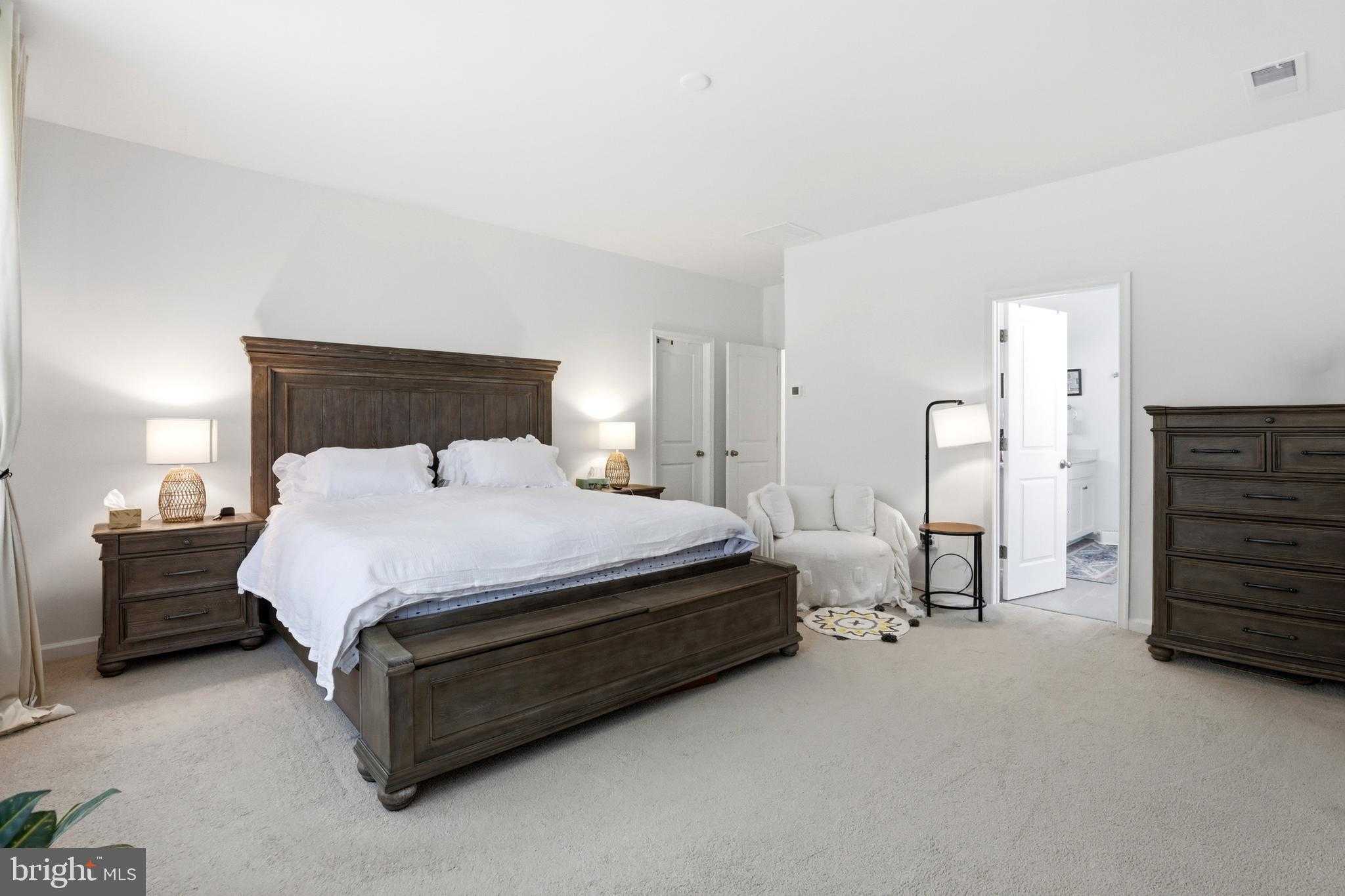 9428 Deschamp CT photo 37