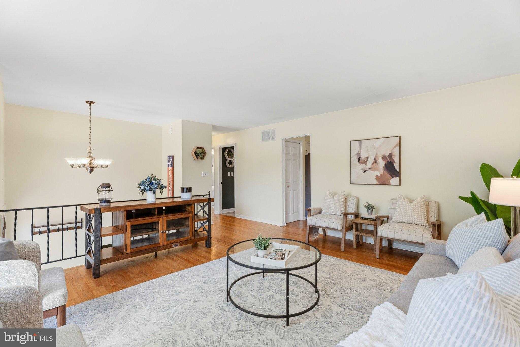 1618 Valley Dr photo 10