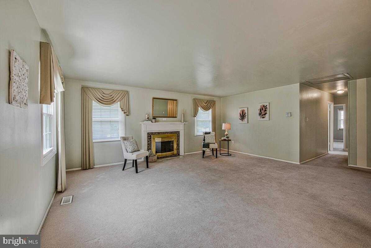 13215 Idlewild Dr photo 8