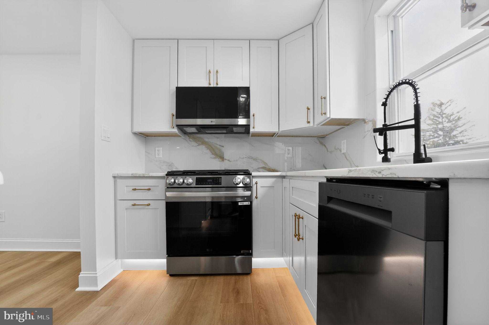 306 Brentwood Rd photo 4