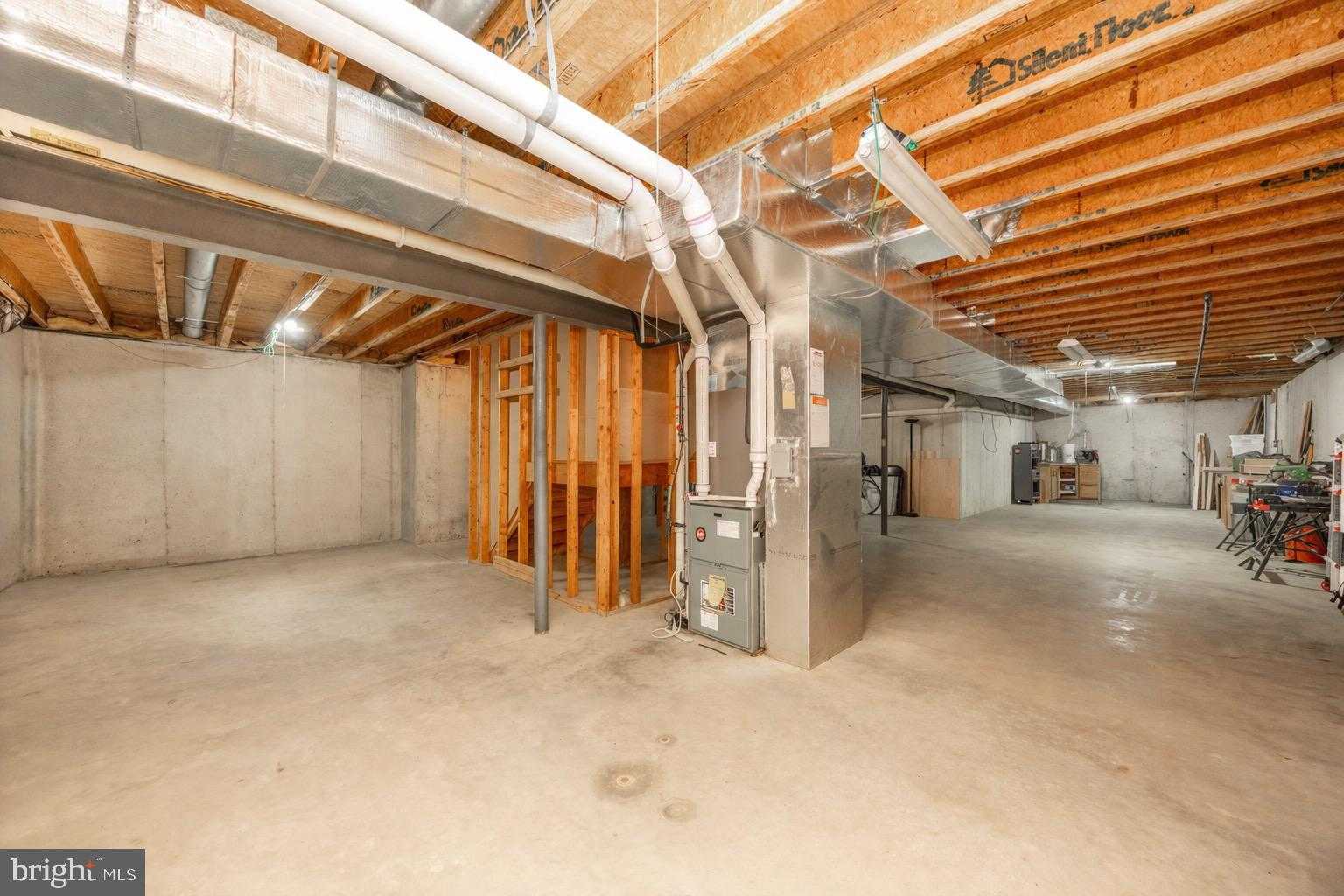 608 Nancy Jane Ln photo 19