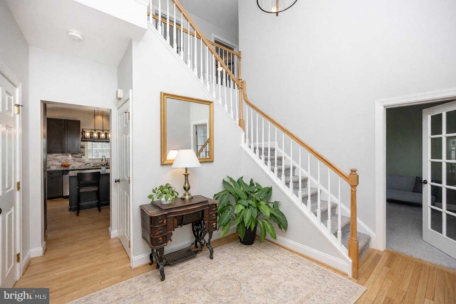 608 Nancy Jane Ln photo 2