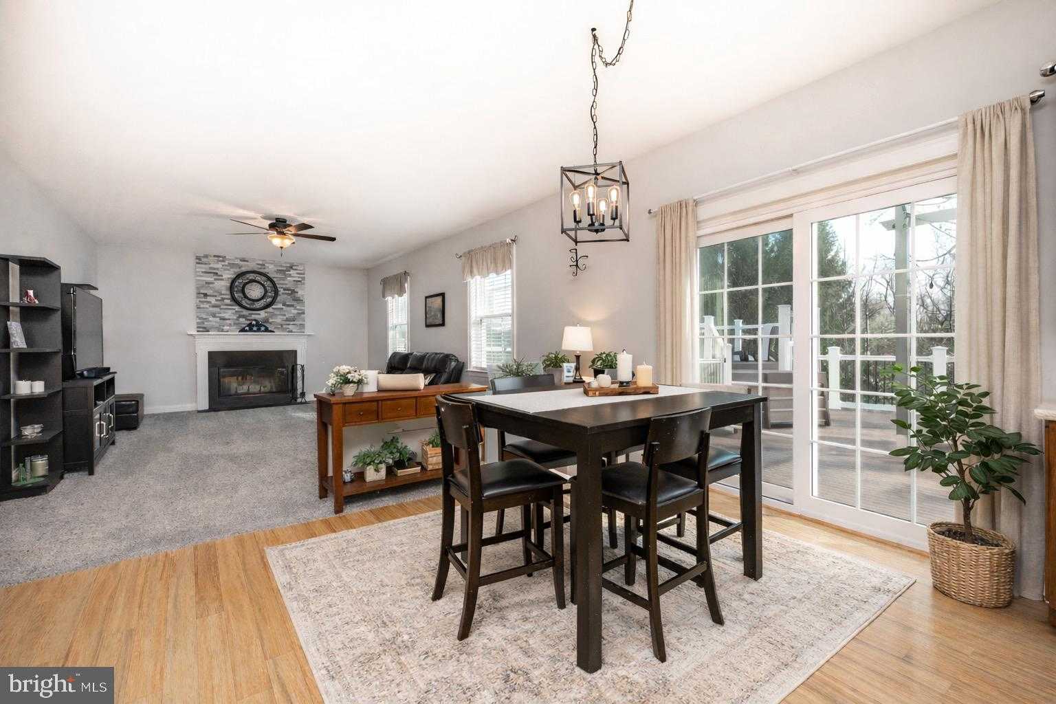 608 Nancy Jane Ln photo 5