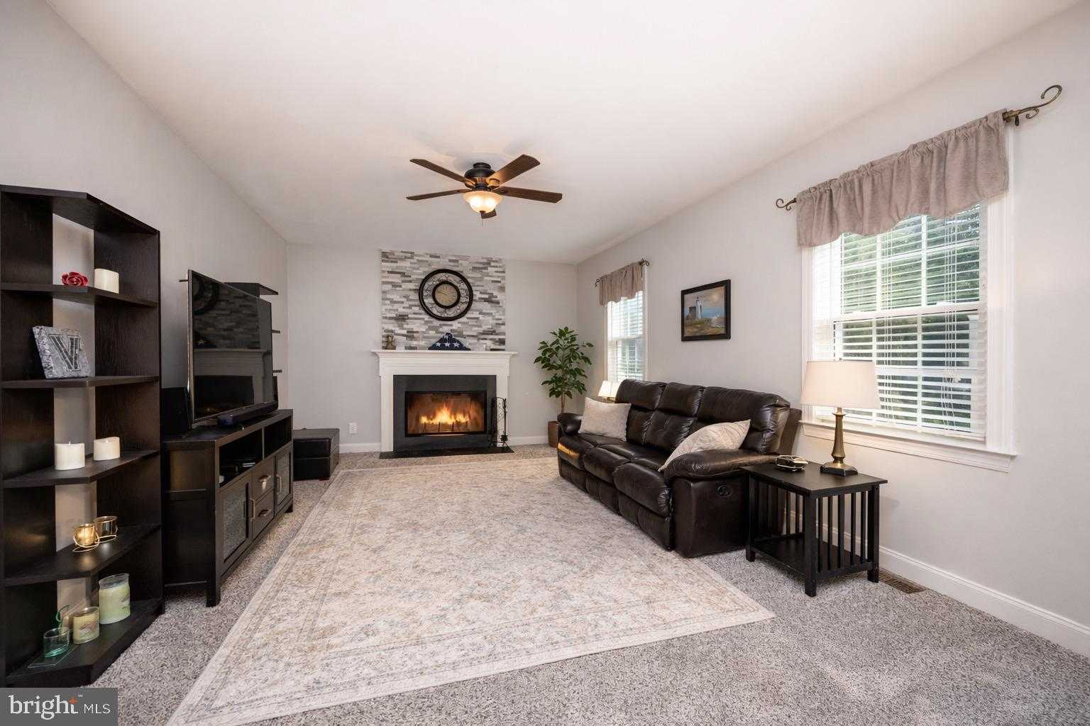 608 Nancy Jane Ln photo 6