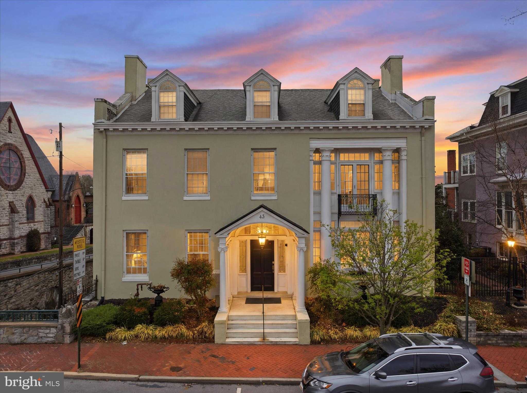 43 S Prospect St Apt 7 photo 2