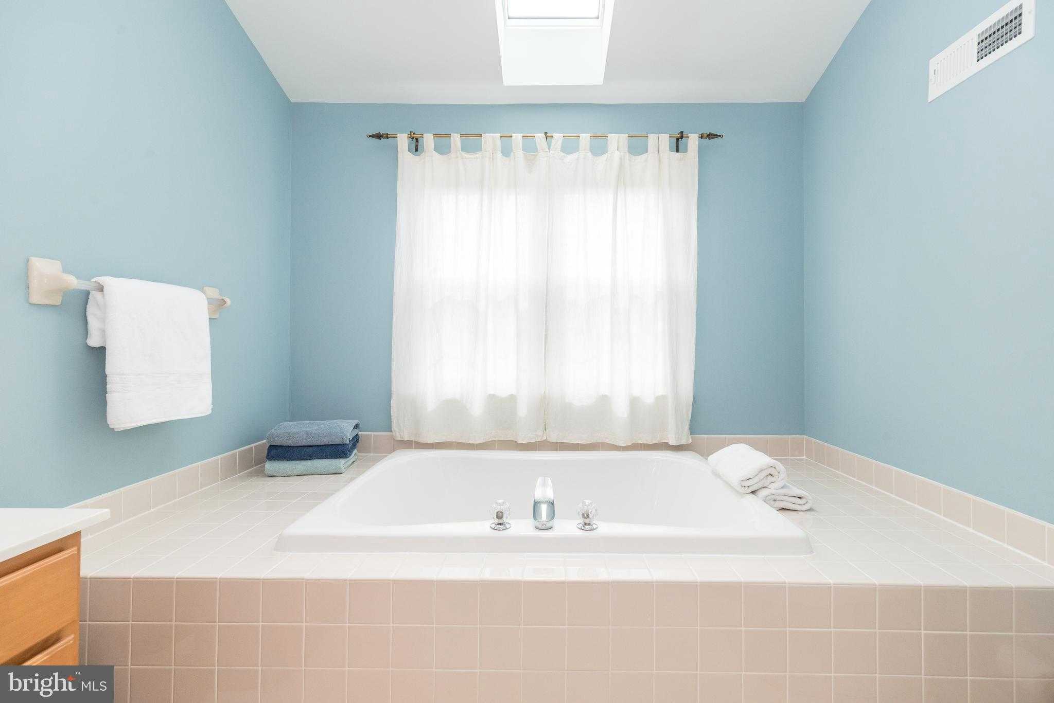 312 Manor Rd photo 27