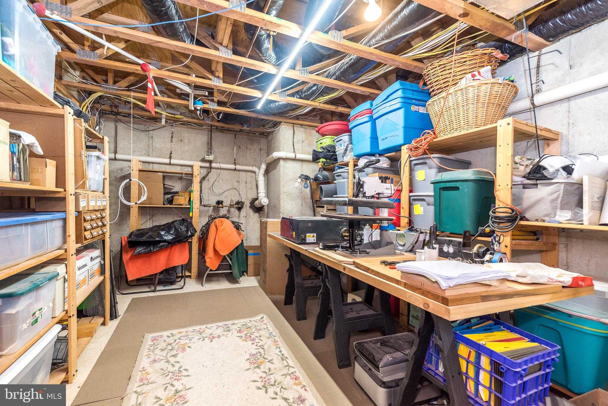 312 Manor Rd photo 40