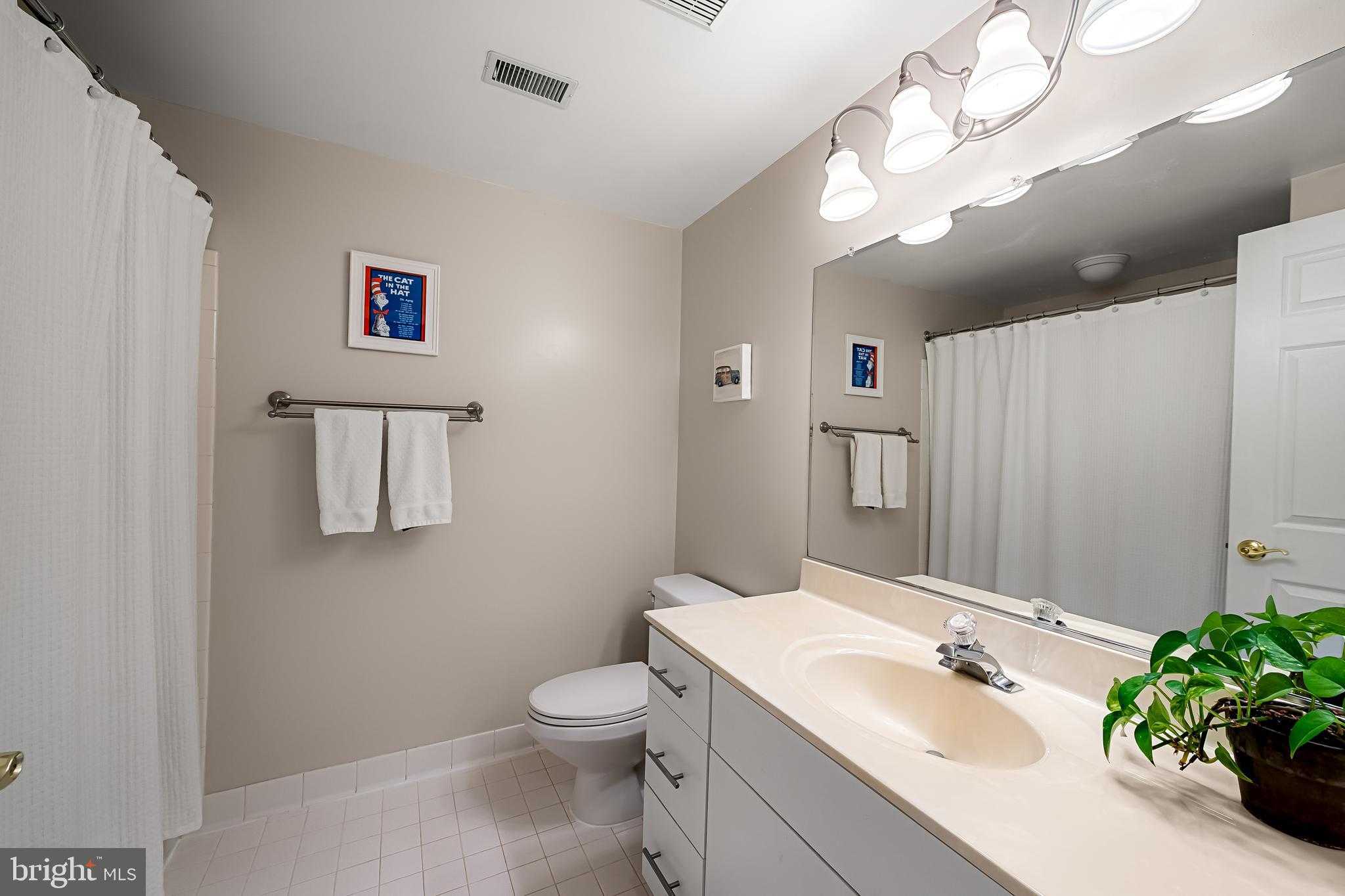 8 Bandon CT Unit 204 photo 14