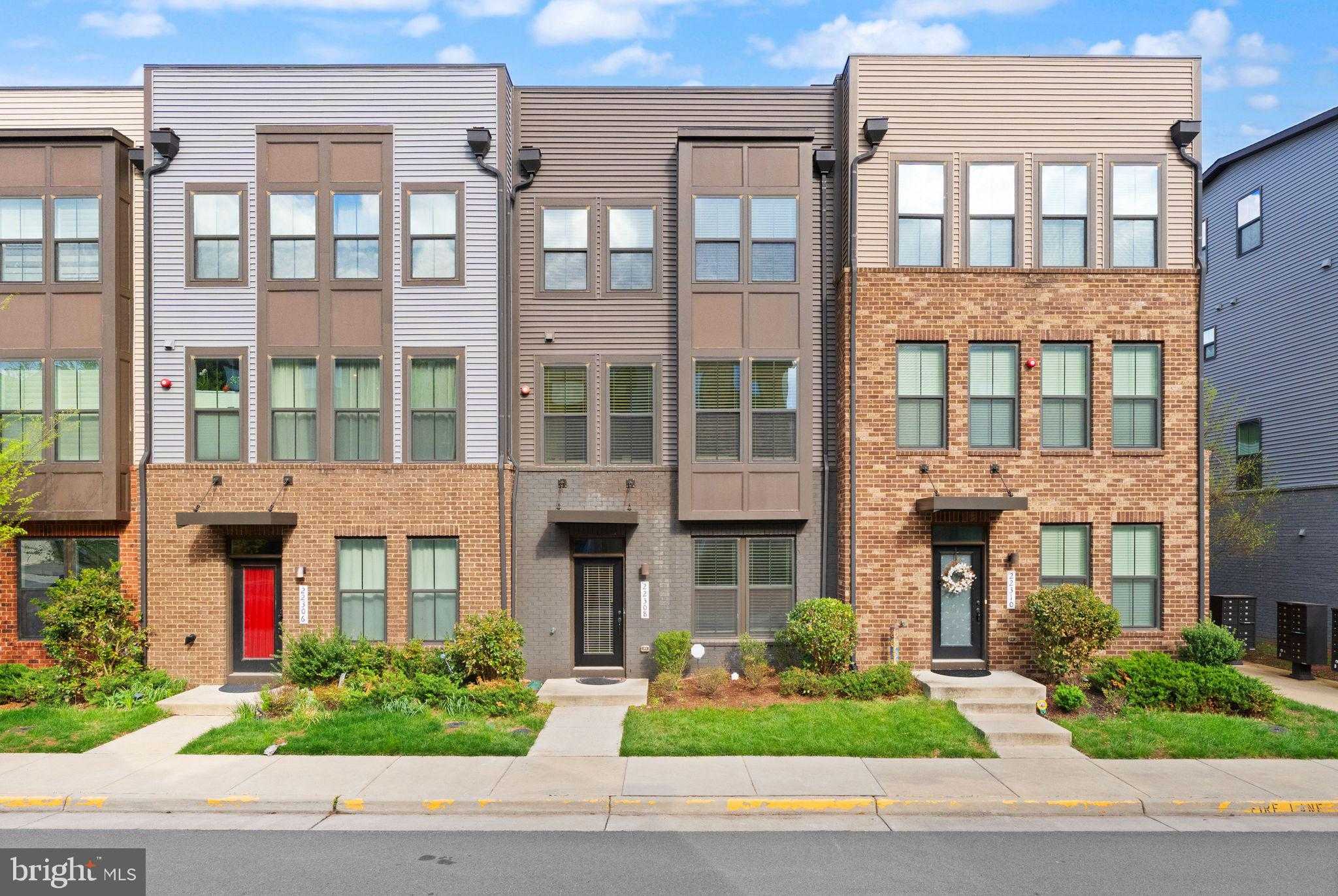 22308 Seabring Ter, Ashburn