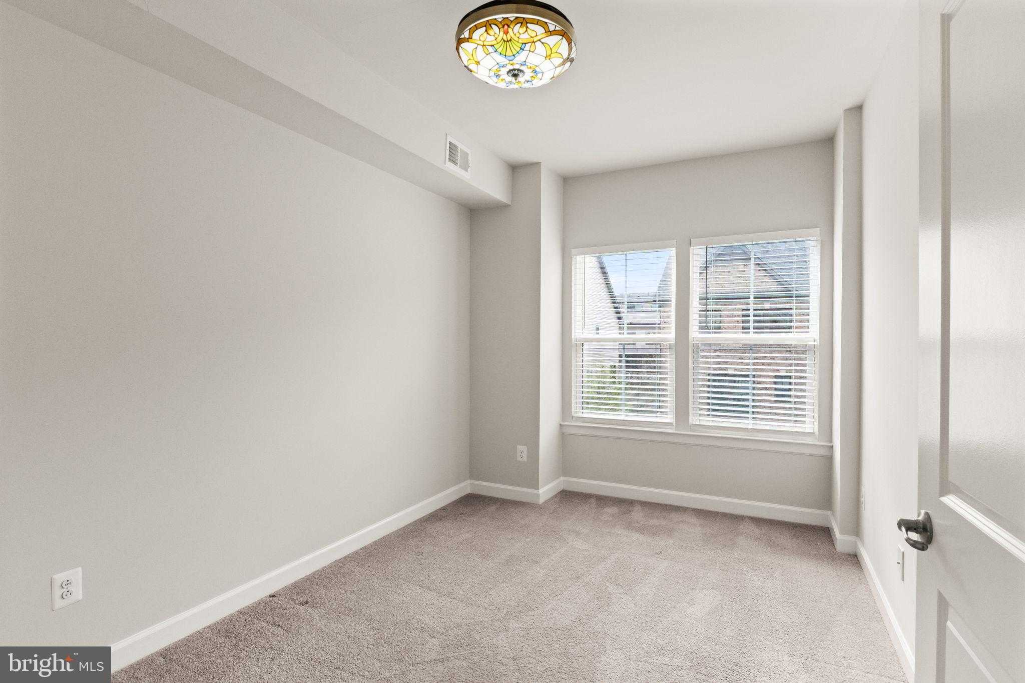 22308 Seabring Ter photo 27