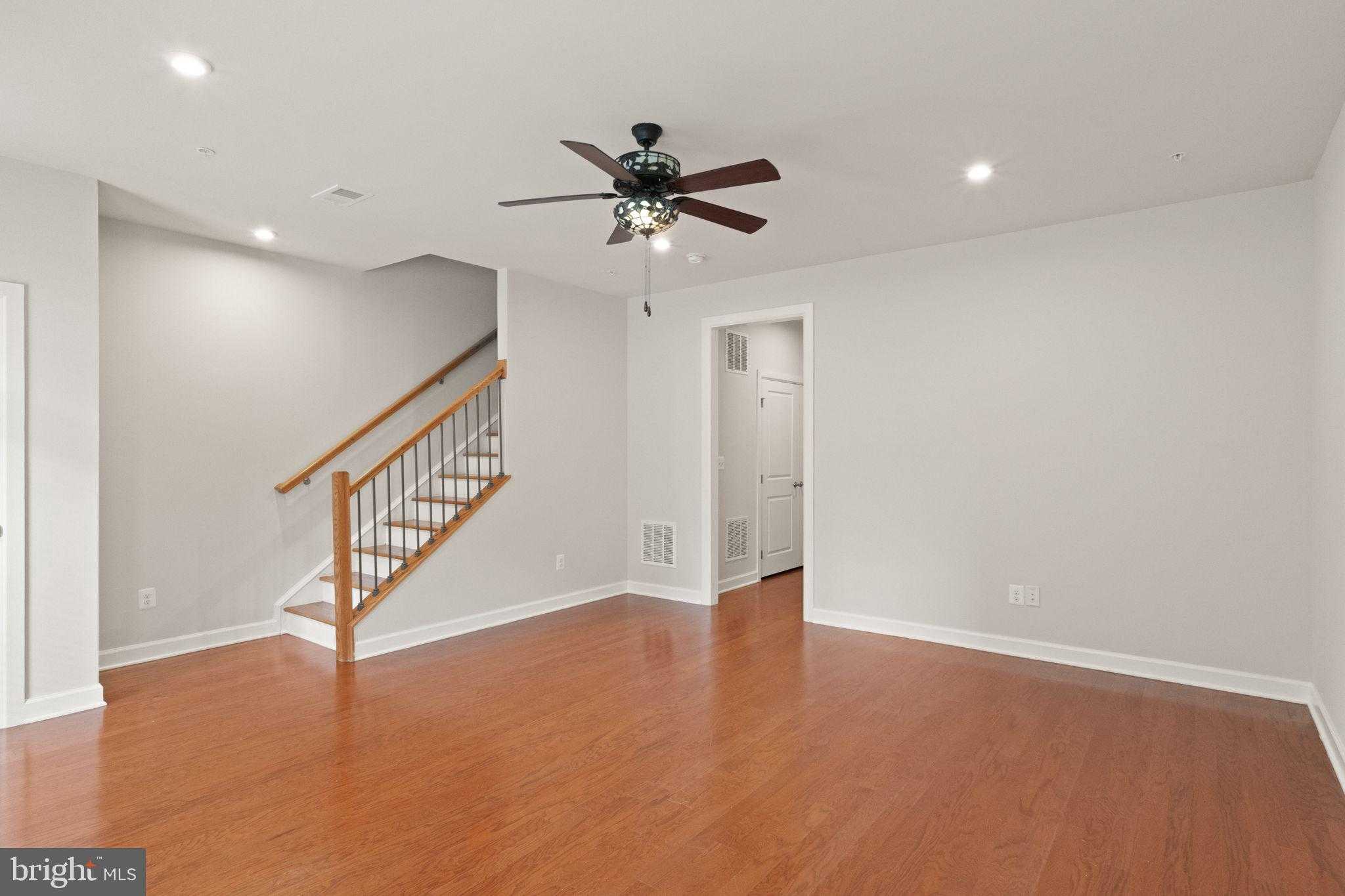 22308 Seabring Ter photo 5