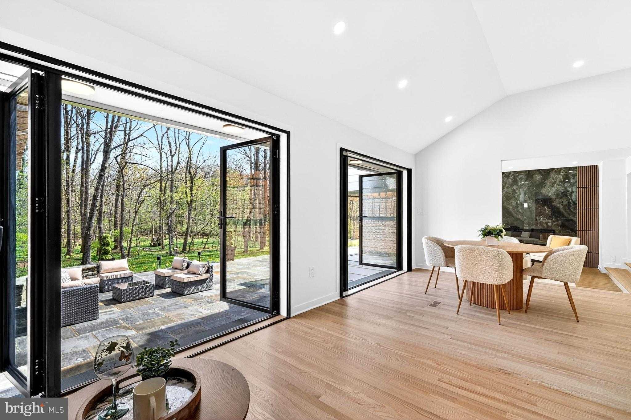 7126 Darby Rd photo 29